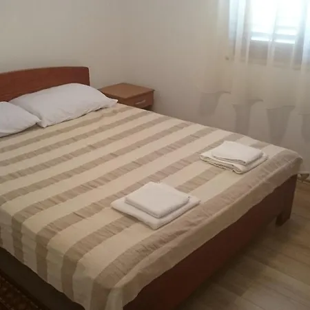 Apartment Seline 11197b Starigrad Paklenica